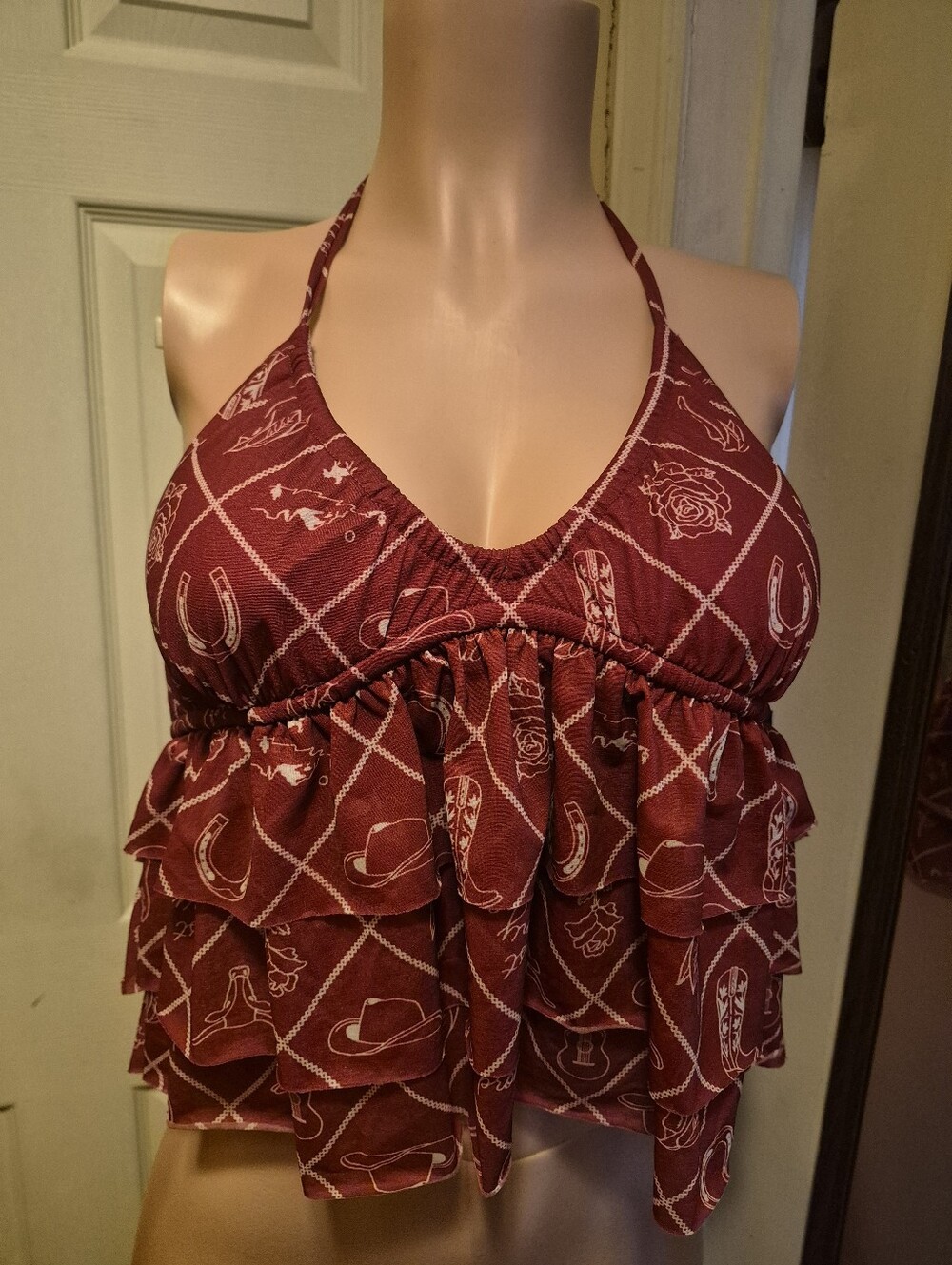 Wild fable Women's Red Landscape Print Ruffle Halter Top Size M